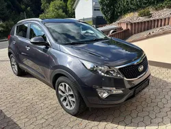 Dark gun metal Gebraucht 2016 Kia Sportage DREAM-TEAM Edition SUV | 13.490 € (Fairer Preis)