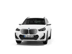 Gebraucht 2024 BMW iX1 Luxury Line SUV | 48.460 € (Etwas zu teuer)