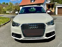 Weiß Gebraucht 2011 Audi A1 Attraction Kleinwagen | 6.300 € (Superpreis)