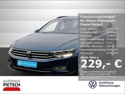 Aquamarinblau metallic Gebraucht 2024 VW Passat Business Kombi | 29.870 € (Teuer)
