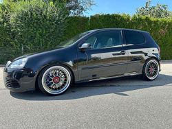 Schwarz Gebraucht 2006 VW Golf V R Limousine | 15.999 €