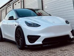 Weiß Gebraucht 2023 Tesla Model Y Long Range SUV | 37.241 € (Teuer)