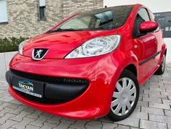 Rot Gebraucht 2006 Peugeot 107 Filou Kleinwagen | 5.999 €