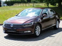 Rot Gebraucht 2015 VW Passat Highline Limousine | 14.990 € (Superpreis)