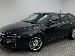 Schwarz (metallic) Gebraucht 2010 Alfa Romeo 159 Kombi | 3.400 € (Fairer Preis)