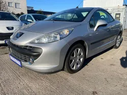 Grau Gebraucht 2007 Peugeot 207 CC Sport Cabrio | 3.997 € (Fairer Preis)