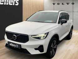 Weiß Gebraucht 2022 Volvo XC40 R-Design SUV | 31.850 € (Fairer Preis)