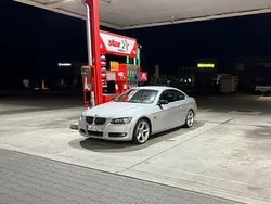 Silber Gebraucht 2008 BMW 325 Basis Coupé | 8.500 € (Guter Preis)