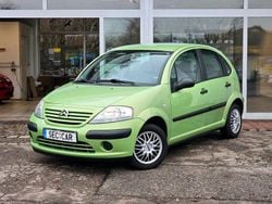 Grün Gebraucht 2002 Citroën C3 Limousine | 3.400 € (Teuer)