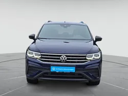 Atlantic blue metallic Gebraucht 2023 VW Tiguan Allspace Move SUV | 43.880 € (Fairer Preis)