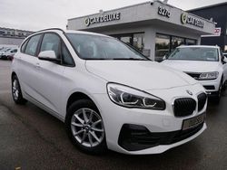 Weiß Gebraucht 2019 BMW 216 Active Tourer Advantage Van / Kleinbus | 17.999 € (Teuer)