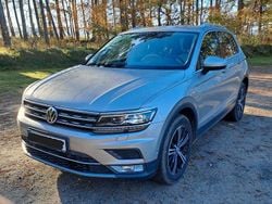 Silber Gebraucht 2016 VW Tiguan Highline SUV | 18.700 € (Guter Preis)