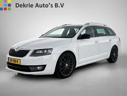 Weiß Gebraucht 2016 Skoda Octavia Style Kombi | 9.900 € (Fairer Preis)