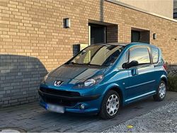 Blau Gebraucht 2008 Peugeot 1007 Sport Kleinwagen | 2.500 € (Teuer)