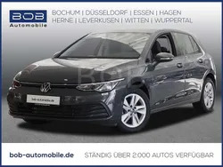 Delfingrau metallic (grau) (grau) Gebraucht 2024 VW Golf VIII Life Limousine | 22.222 € (Guter Preis)