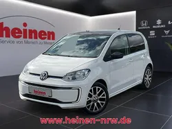 Weiß Gebraucht 2021 VW e-up! Style Kleinwagen | 14.399 € (Etwas zu teuer)