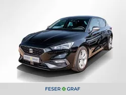 Mitternachtsschwarz Gebraucht 2021 Seat Leon FR Limousine | 21.890 € (Guter Preis)
