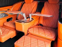 Schwarz Gebraucht 2025 Mercedes V300 Luxury Van / Kleinbus | 185.000 €