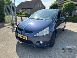 Blau Gebraucht 2009 Mitsubishi Grandis Intense Van / Kleinbus | 2.950 € (Fairer Preis)