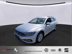 Silber Gebraucht 2023 VW Passat Business Kombi | 23.970 € (Fairer Preis)