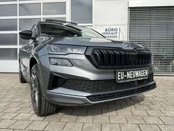 Grau Neu 2025 Skoda Karoq SportLine SUV | 42.890 € (Fairer Preis)