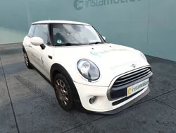 Weiß Gebraucht 2019 Mini ONE Kleinwagen | 14.688 € (Guter Preis)