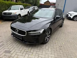 Schwarz Gebraucht 2020 Volvo V60 R-Design Kombi | 27.490 € (Guter Preis)