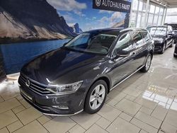 Weiß Gebraucht 2021 VW Passat Elegance+ Kombi | 30.950 € (Fairer Preis)