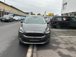 Grau Gebraucht 2019 Ford Grand C-Max Van / Kleinbus | 12.000 € (Fairer Preis)