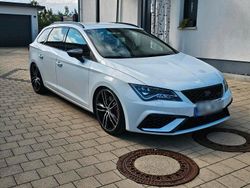 Weiß Gebraucht 2019 Cupra Leon Kombi | 24.242 €