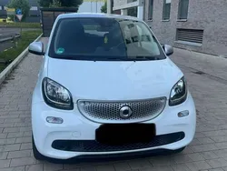 Weiß Gebraucht 2019 Smart ForFour Basis Kleinwagen | 13.850 € (Fairer Preis)