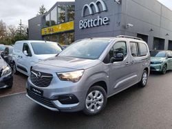 Kontrast grau/quarz silber Gebraucht 2023 Opel Combo-e Life Ultimate Van / Kleinbus | 23.780 € (Guter Preis)