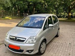 Silber Gebraucht 2007 Opel Meriva Van / Kleinbus | 5.000 € (Etwas zu teuer)