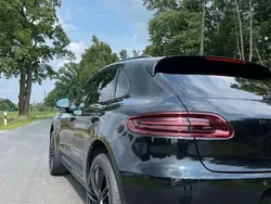 Schwarz Gebraucht 2016 Porsche Macan SUV | 32.999 €