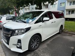Weiß Gebraucht 2015 Toyota Alphard Van / Kleinbus | 37.999 €