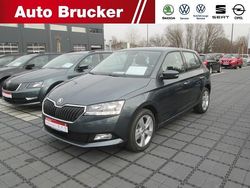 Quarzgrau Gebraucht 2021 Skoda Fabia Cool Plus Kleinwagen | 19.530 €