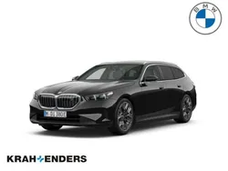 Black sapphire metallic Gebraucht 2024 BMW i5 Performance Limousine | 79.990 €