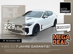 Weiß Gebraucht 2017 Kia Stinger GT-Line Kleinwagen | 26.800 € (Fairer Preis)