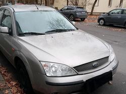 Grau Gebraucht 2003 Ford Mondeo Limousine | 3.900 € (Teuer)
