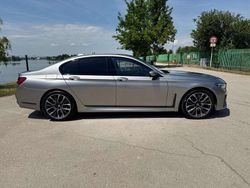 Grau Gebraucht 2020 BMW 745e Limousine | 45.000 € (Guter Preis)