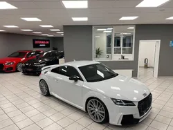 Weiß Gebraucht 2016 Audi TT RS Ambiente Coupé | 58.900 € (Etwas zu teuer)