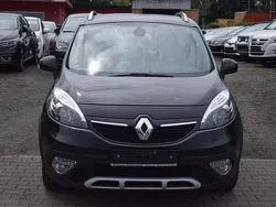 Schwarz Gebraucht 2013 Renault Scénic III Bose Edition Van / Kleinbus | 6.999 € (Fairer Preis)