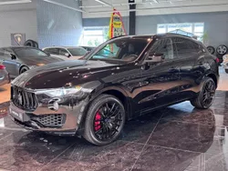 Schwarz Gebraucht 2017 Maserati Levante SUV | 40.995 € (Guter Preis)