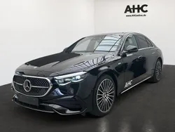 Obsidianschwarz metallic Gebraucht 2025 Mercedes E300 AMG Limousine | 72.390 €