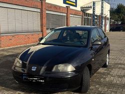 Schwarz Gebraucht 2004 Seat Ibiza Limousine | 1.900 € (Etwas zu teuer)