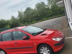 Rot Gebraucht 2006 Peugeot 206 Kombi | 1.300 €