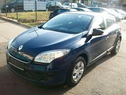 Blau Gebraucht 2013 Renault Mégane Authentique Limousine | 3.900 €