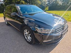 Schwarz Gebraucht 2022 VW Passat Business Kombi | 19.690 € (Fairer Preis)