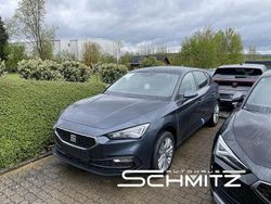 Grau Gebraucht 2024 Seat Leon Style Limousine | 23.650 € (Fairer Preis)