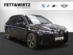 Saphirschwarz Gebraucht 2022 BMW iX SUV | 65.900 € (Guter Preis)